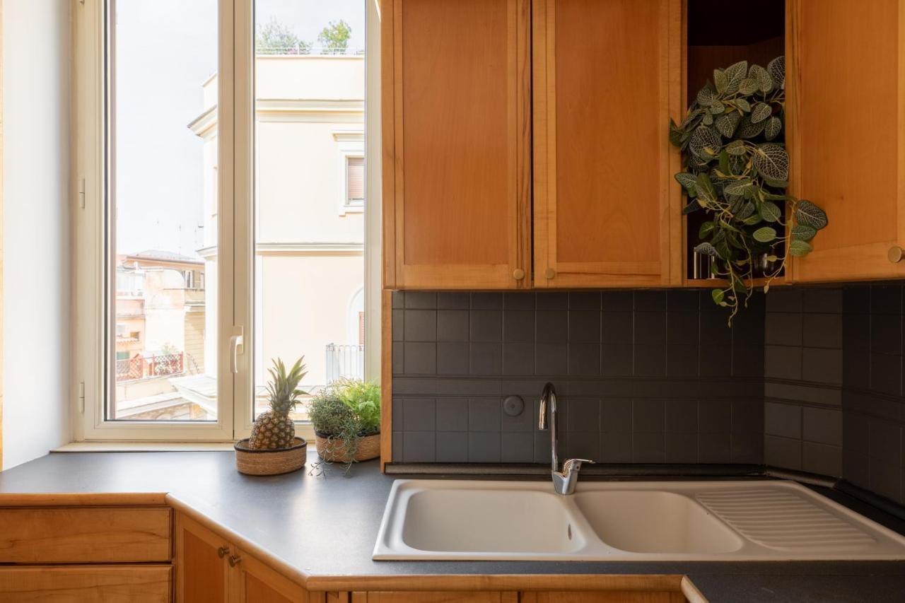 Iflat Veneto Area'S Penthouse Apartment Рим Екстериор снимка
